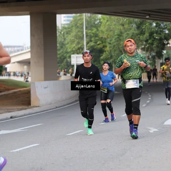 Runner Photo 6446001