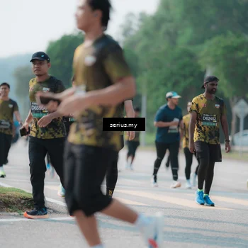 Runner Photo 6446002