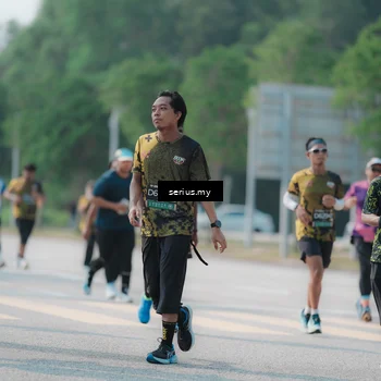 Runner Photo 6446010