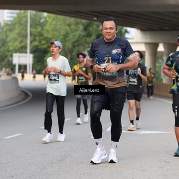 Runner Photo 6446021