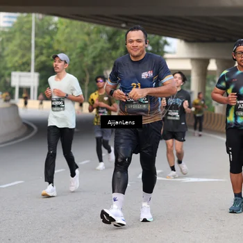 Runner Photo 6446035
