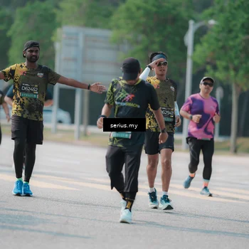 Runner Photo 6446043