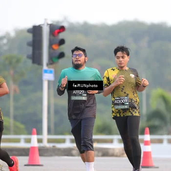 Runner Photo 6446059