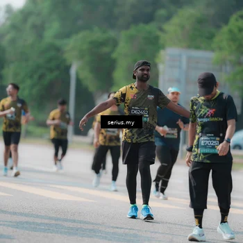 Runner Photo 6446066