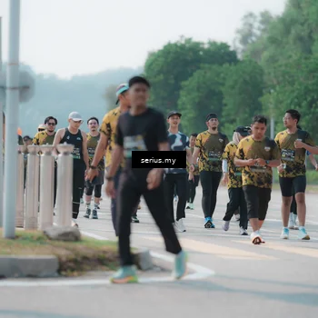 Runner Photo 6446068