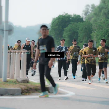 Runner Photo 6446071