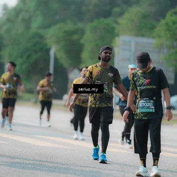 Runner Photo 6446075