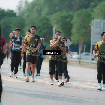 Runner Photo 6446080