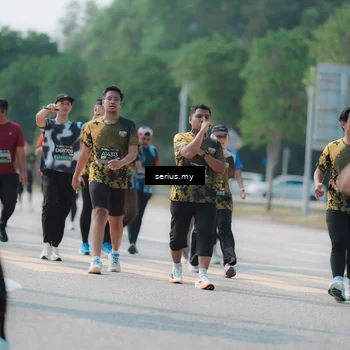 Runner Photo 6446082