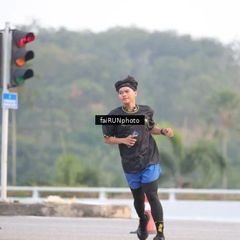 Runner Photo 6446111