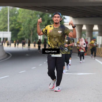 Runner Photo 6446138