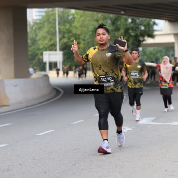 Runner Photo 6446175
