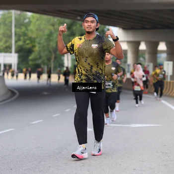 Runner Photo 6446179