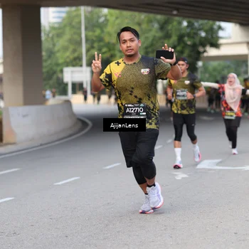 Runner Photo 6446188