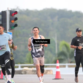 Runner Photo 6446201