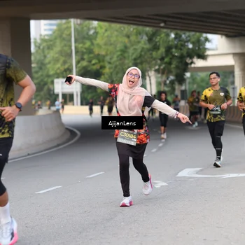 Runner Photo 6446229