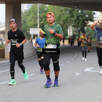Runner Photo 6446242