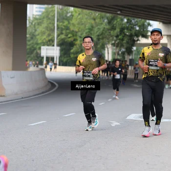 Runner Photo 6446262