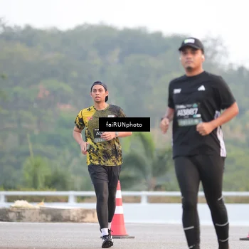 Runner Photo 6446268