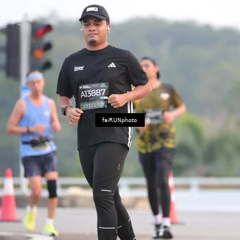 Runner Photo 6446289