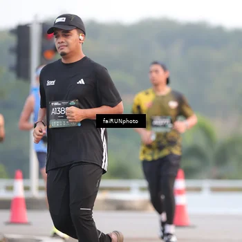 Runner Photo 6446290