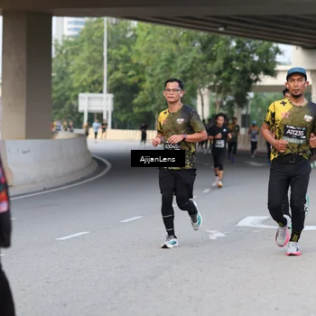 Runner Photo 6446299