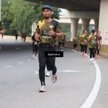 Runner Photo 6446315