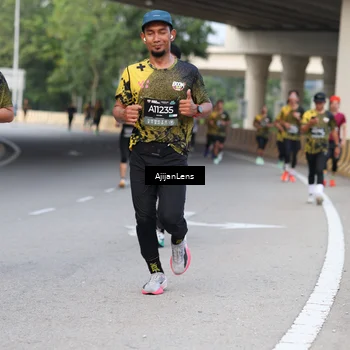 Runner Photo 6446318