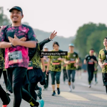 Runner Photo 6446333