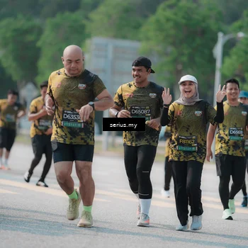 Runner Photo 6446388