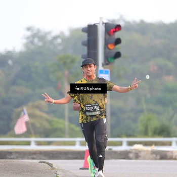 Runner Photo 6446396