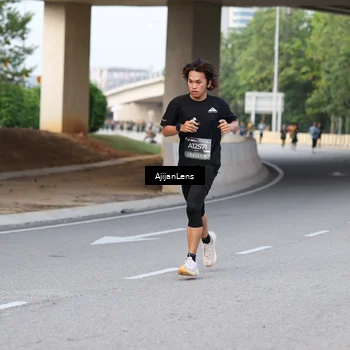 Runner Photo 6446399