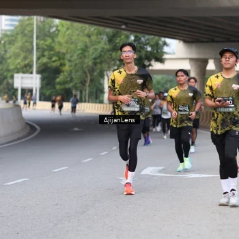 Runner Photo 6446416