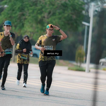 Runner Photo 6446442