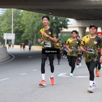 Runner Photo 6446447