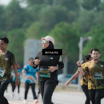 Runner Photo 6446457