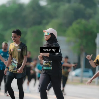 Runner Photo 6446465