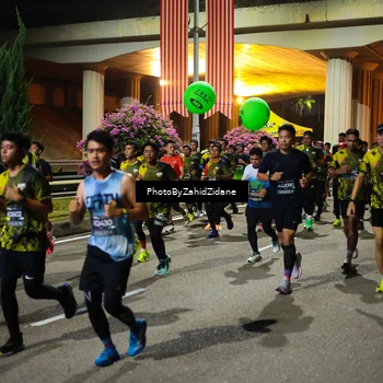 Runner Photo 6446511