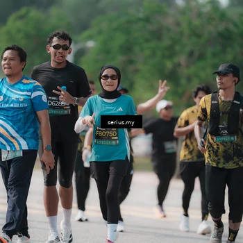 Runner Photo 6446567