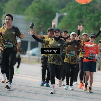 Runner Photo 6446615