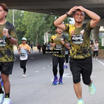 Runner Photo 6446642