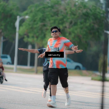 Runner Photo 6446675