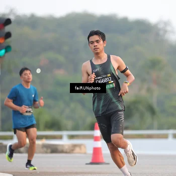 Runner Photo 6446679