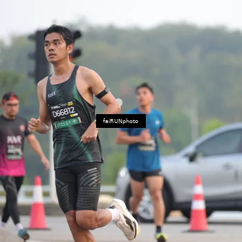Runner Photo 6446708