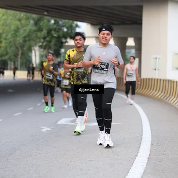 Runner Photo 6446711