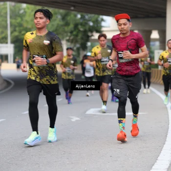 Runner Photo 6446712