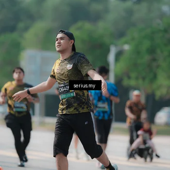 Runner Photo 6446717