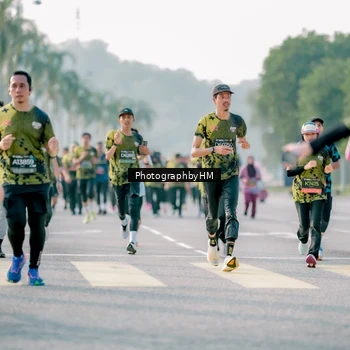 Runner Photo 6446723