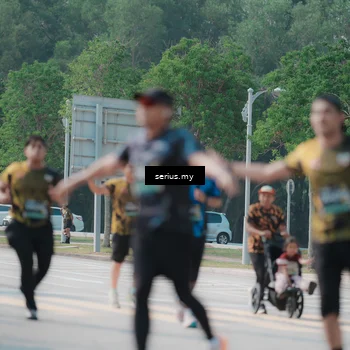 Runner Photo 6446725
