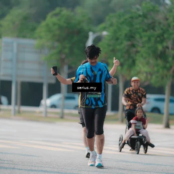 Runner Photo 6446729